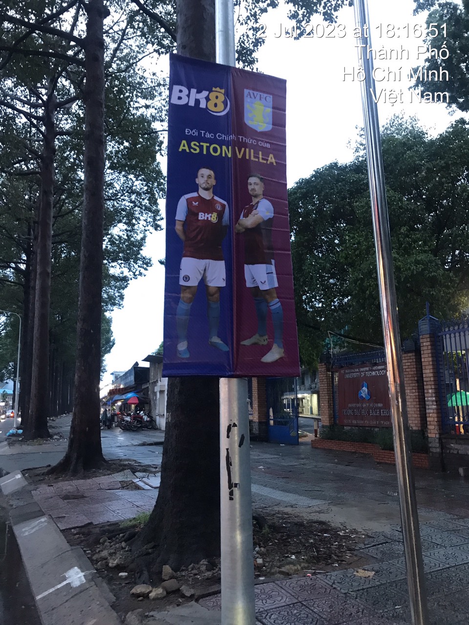 Banner sự kiện hợp tác BK8 và Aston Villa tại Sài Gòn